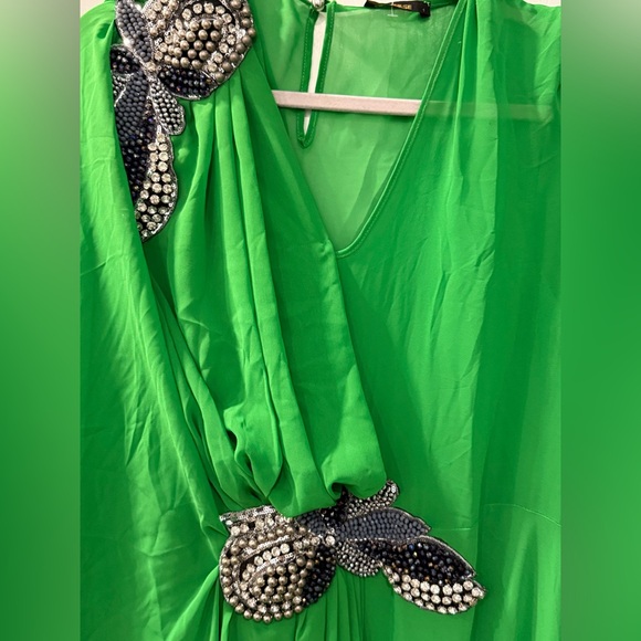 Elegant Green Women's Dress - Picture 2 of 3